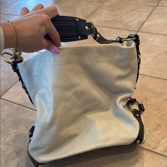 Coach Cream and Black Hobo with Textured Fabric - Picture 4 of 5